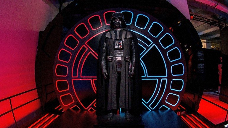 O traje do personagem Darth Vader foi inspirado em elementos militares do exército nazi na II Guerra Mundial, explica Laela French ao site FastCoDesign.