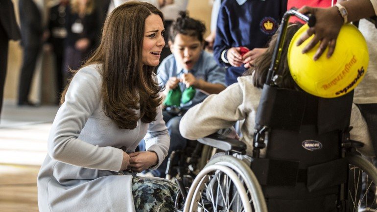 Kate Middleton tem lidado de perto com os problemas infantis