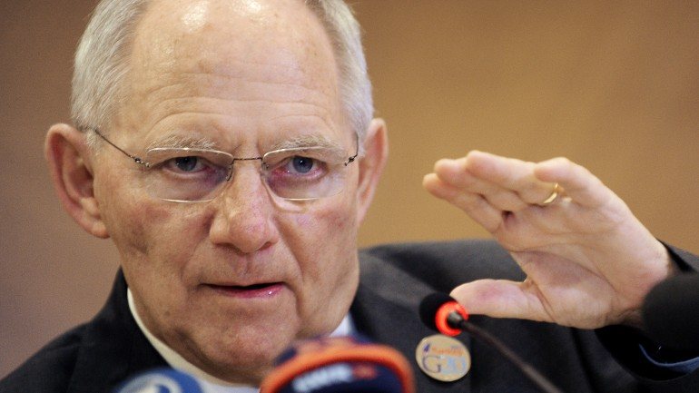 Wolfgang Schäuble: estudo publicado pelo Banco Central Europeu conclui que quando os políticos falam demais, os mercados perdem confiança