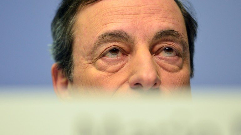 Mario Draghi: o BCE tem nesta altura uma exposição de mais de dois terços do produto interno bruto da Grécia