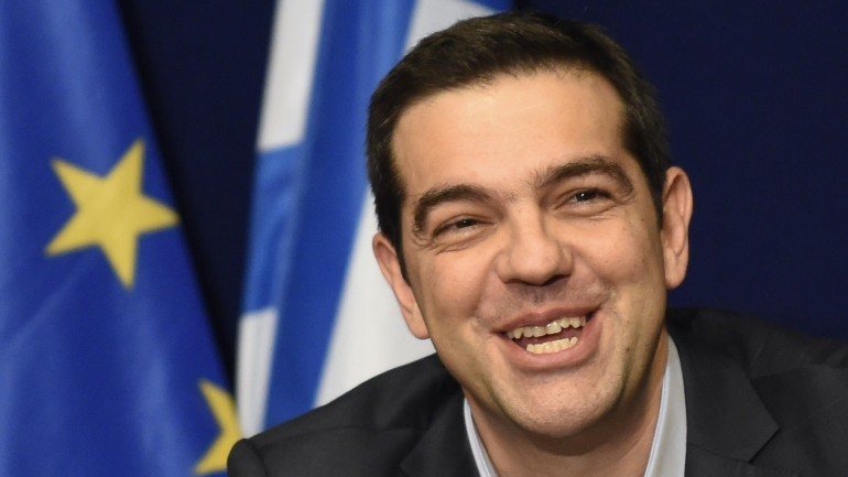 Alexis Tsipras estará em Berlim a 23 de março