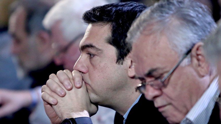 Encontro foi pedido pelo primeiro-ministro grego numa altura em que as relações com a Alemanha parecem estar a atingir novos mínimos