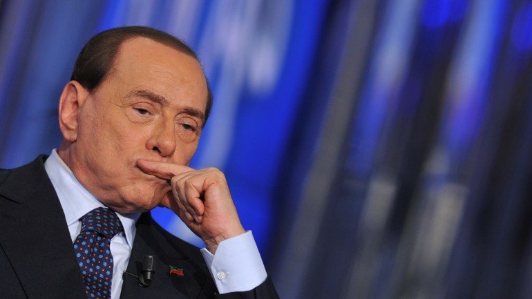 O delito de que Berlusconi é acusado prescreve este outono, antes de um eventual julgamento em sede de recurso