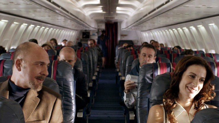 Esta cena de &quot;Relatos Selvagens&quot; passada no avião é uma de várias em que pessoas se descontrolam