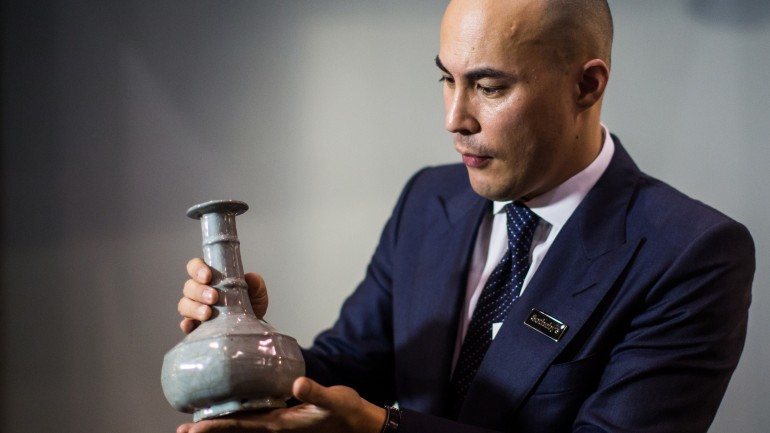 O novo proprietário deste vaso já possui a porcelana chinesa mais cara em leilão
