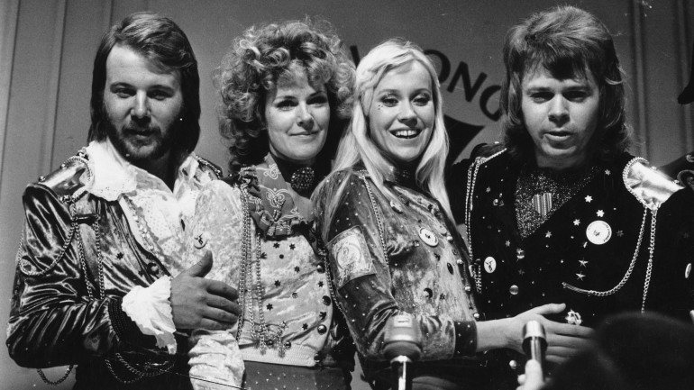 A vitória dos ABBA no Festival Eurovisão de 1974, com o tema “Waterloo”