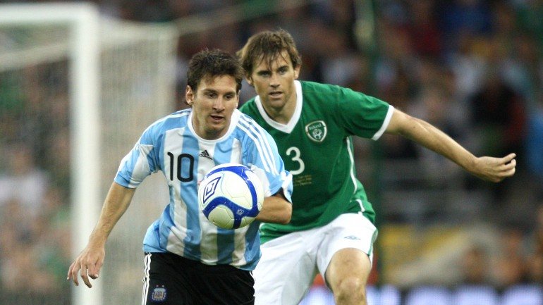 A 11 de agosto de 2011 a seleção argentina foi a Dublin vencer a Irlanda por 1-0. O jogo terá servido como compensação pelo escândalo que tirou a Irlanda do Mundial da África do Sul