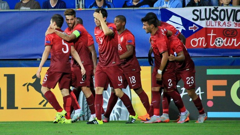 Até agora, Portugal foi a única seleção neste Europeu a conseguir ganhar um jogo depois de marcar o primeiro golo. E mais: nunca os portugueses tinham vencido o encontro de estreia num Europeu de sub-21