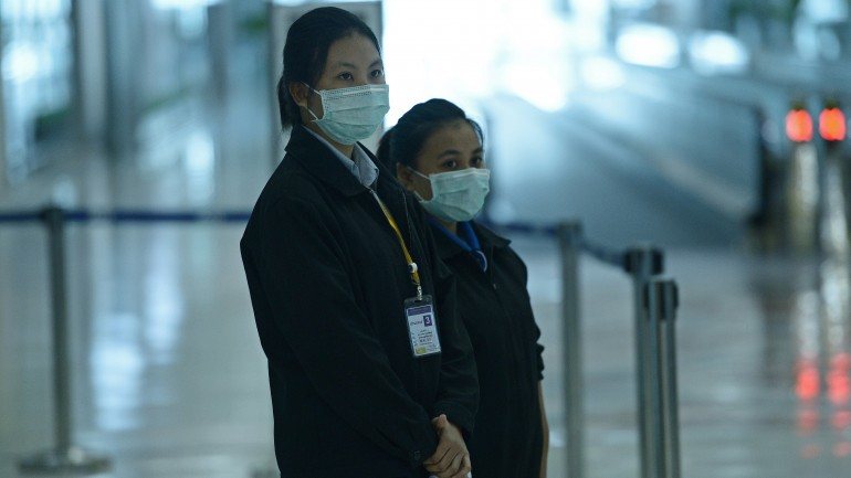 O Ministro da Saúde tailandês acredita que é pouco provável que se venha a desenvolver uma epidemia no país
