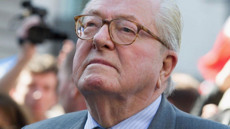 Le Pen, 87 anos, foi expulso depois de meses de conflito com a filha, agora líder do partido