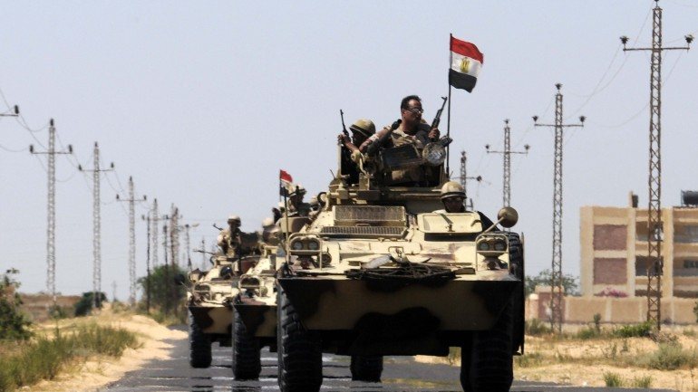 As forças egípcias têm aumentado a presença na região do Sinai desde o início do ano.