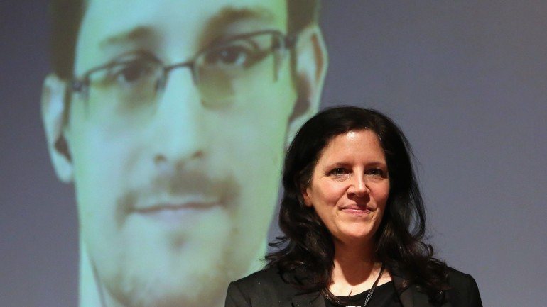 &quot;Citizenfour&quot; centra-se em Edward Snowden, que denunciou o sistema global de vigilância eletrónica da espionagem americana, via NSA