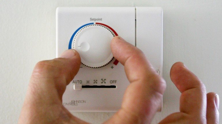 O ar condicionado pode dificultar a circulação do ar, o que não é benéfico para a saúde