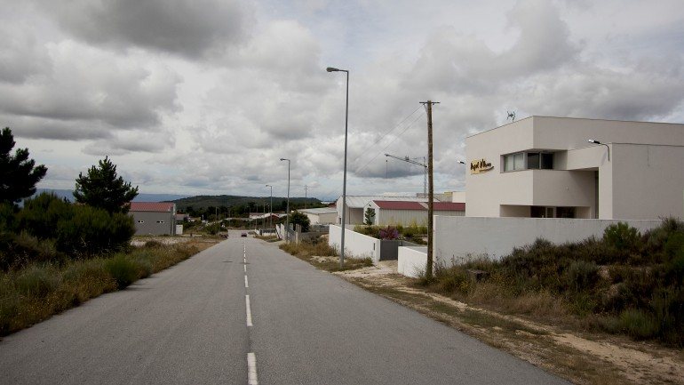 Vista de uma zona industrial em Alijó.