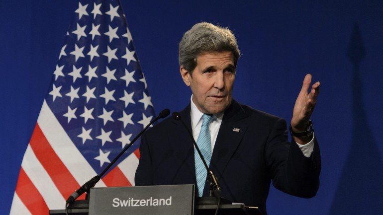 Kerry irá presidir à cerimónia do içar da bandeira da embaixada dos Estados Unidos