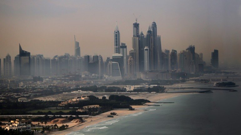 O afogamento aconteceu numa praia do Dubai, nos Emirados Árabes Unidos