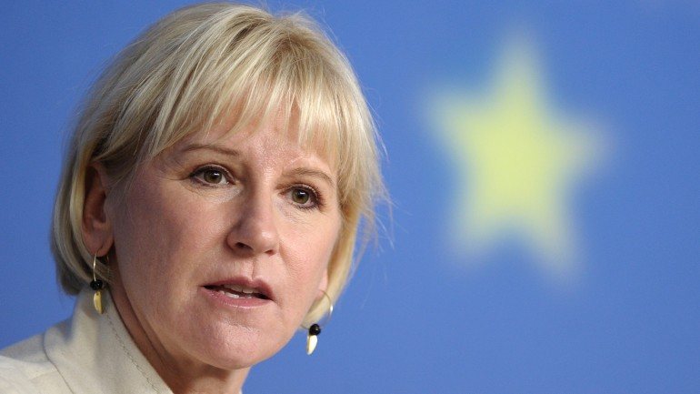 Margot Wallstrom é a ministra dos Negócios Estrangeiros sueca e chorou na televisão