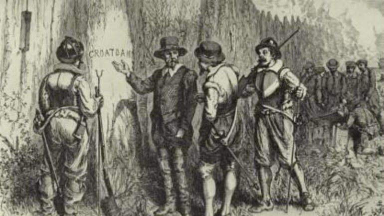 Roanoke é a evolução de uma palavra que os colonos devem ter encontrado numa árvore quando chegaram à América