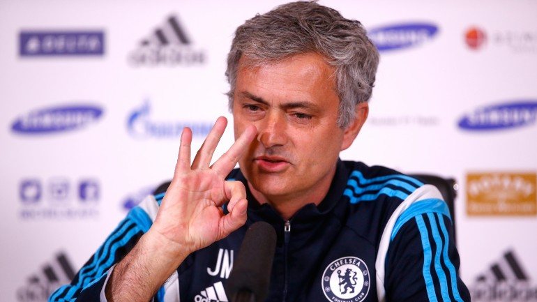 Mourinho alertou o FCPorto  para não fazer uma &quot;interpretação errada&quot; do momento que o Chelsea atravessa