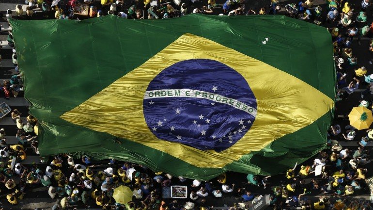 Os protestos em São Paulo intensificaram-se neste Verão, reunindo milhares de pessoas nas ruas