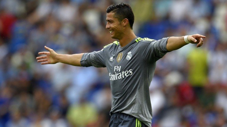 Ronaldo somou ainda aos cinco golos marcados uma assistência, feita para o golo de Karim Benzema