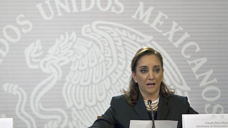 A ministra dos Negócios Estrangeiros mexicana ressaltou que Trump tem &quot;limites reais&quot; para a tomada de decisões quando assumir o cargo