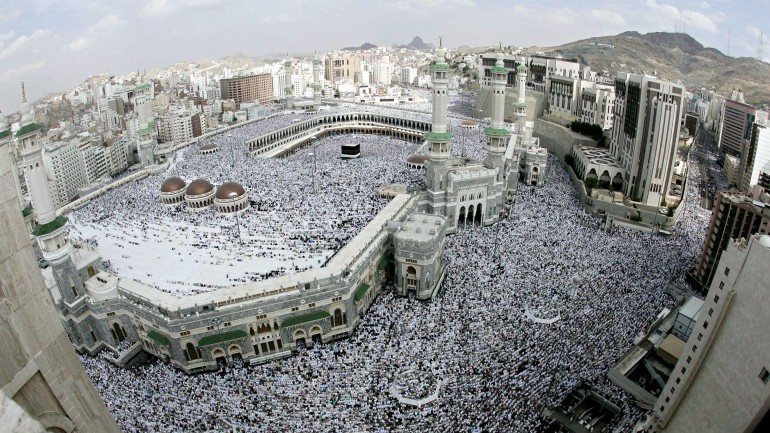 Todos os anos, milhões de muçulmanos rumam a Meca para a peregrinação anual