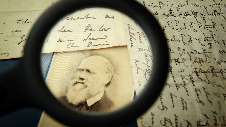 Charles Darwin viveu entre 1809 e 1882. Dois anos antes da sua morte escreveu uma carta para responder a Brian McDermott