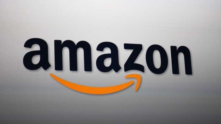 A Amazon quer reduzir a sua dependência face às empresas que trabalham no mercado dos transportes