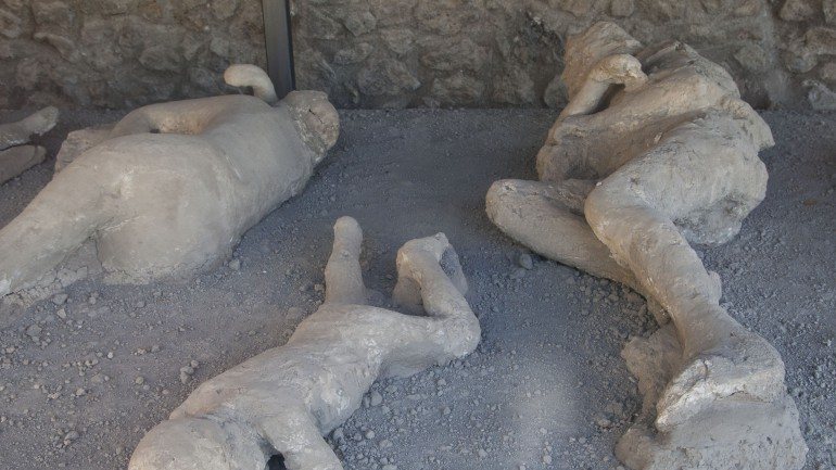 Os habitantes de Pompeia tinham melhores dentes do que o homem moderno. Só porque tinham uma alimentação sem açucar