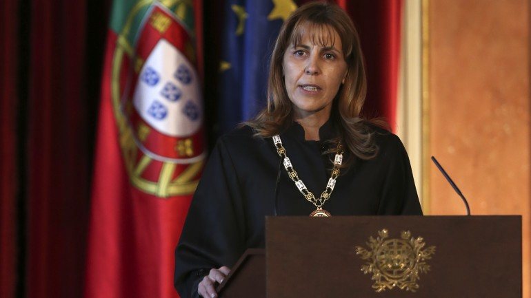 Elina Fraga, bastonária da Ordem dos Advogados, atacou como é habitual a ministra Paula Teixeira da Cruz