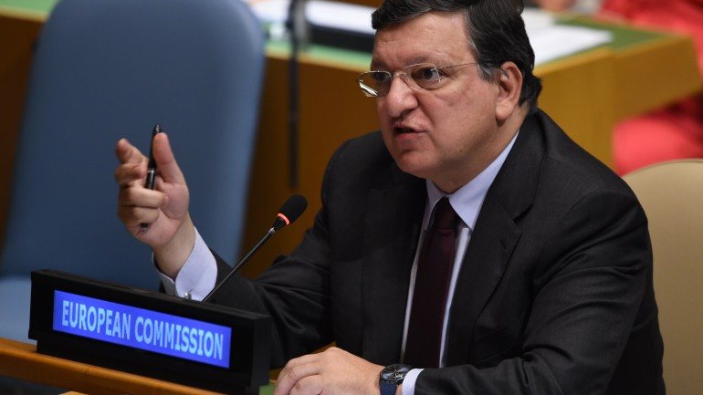 Durão Barroso explica que &quot;o conflito e a guerra fazem parte da história humana&quot;, e por isso não se pode &quot;colocar no catálogo das coisas impossíveis uma guerra generalizada. Pelo contrário, guerras generalizadas são hoje uma possibilidade&quot;.