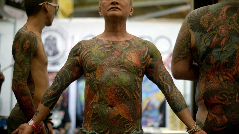 Por 53 euros por ano, a NAPSA garante-lhe o direito a preservar uma tatuagem do tamanho do peito depois da sua morte