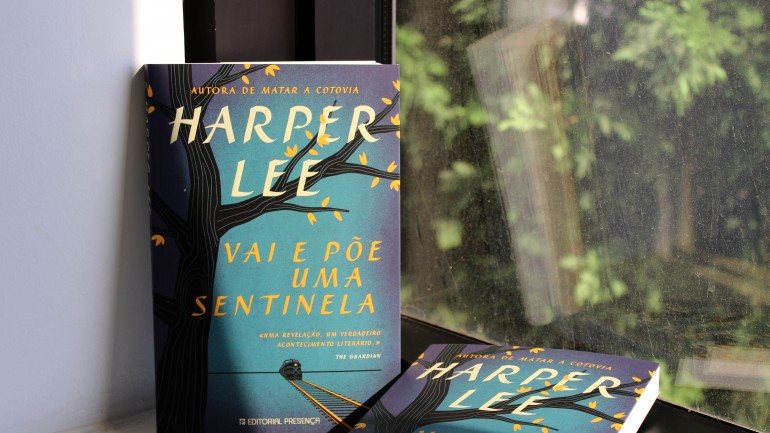 Este foi o primeiro romance escrito por Harper Lee - antes mesmo de &quot;Mataram a Cotovia&quot;