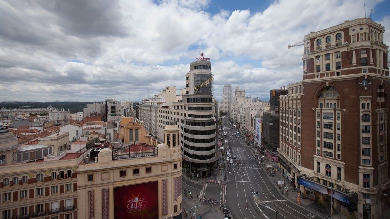 Madrid acordou debaixo de muita poluição