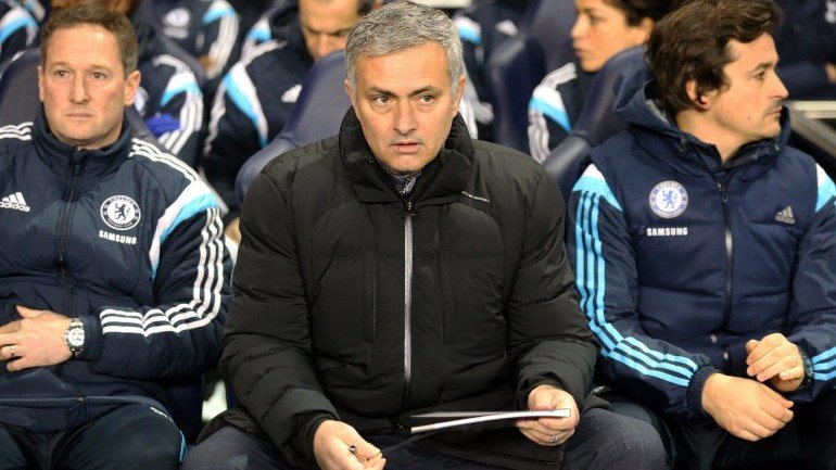 Mourinho não poderá ir ao estádio do Stoke City no dia 7 de novembro, no próximo jogo do Chelsea para o campeonato inglês