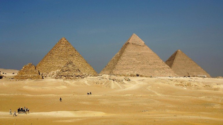 As pirâmides egípcias em Gizé e no Dahshur podem esconder alguns mistérios que um projeto de digitalização termal, agora realizado, pode desvendar.