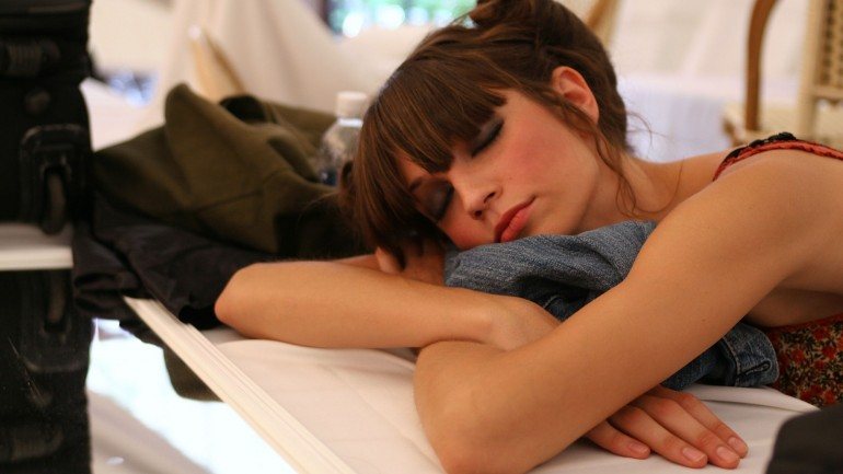 Os investigadores revelam que o mais importante não é contar o número de horas de sono mas sim investir na qualidade dele.