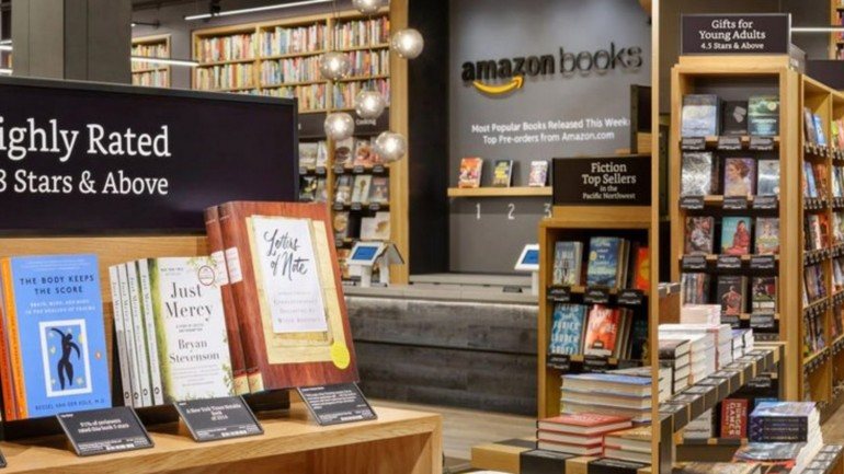 A primeira livraria física da Amazon localizada em Seattle.