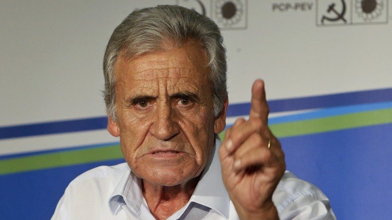 O partido de Jerónimo de Sousa foi o último a fechar as negociações com o PS