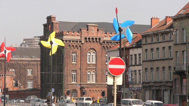 No bairro de Molenbeek, próximo do centro histórico de Bruxelas, 80% dos habitantes são de origem árabe