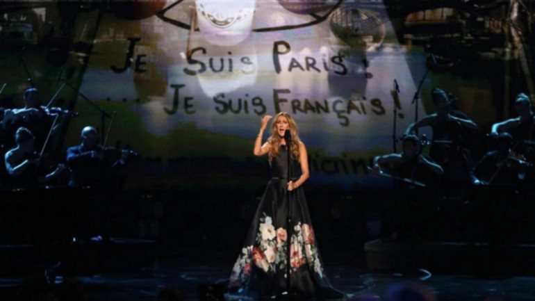 A atuação de Celine Dion foi um dos momentos altos da cerimónia dos American Music Awards.