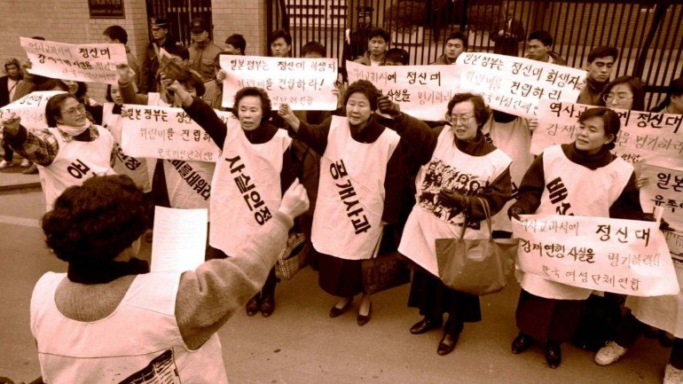 Imagem de arquivo de uma manifestação, em 1992, de vítimas do exército japonês