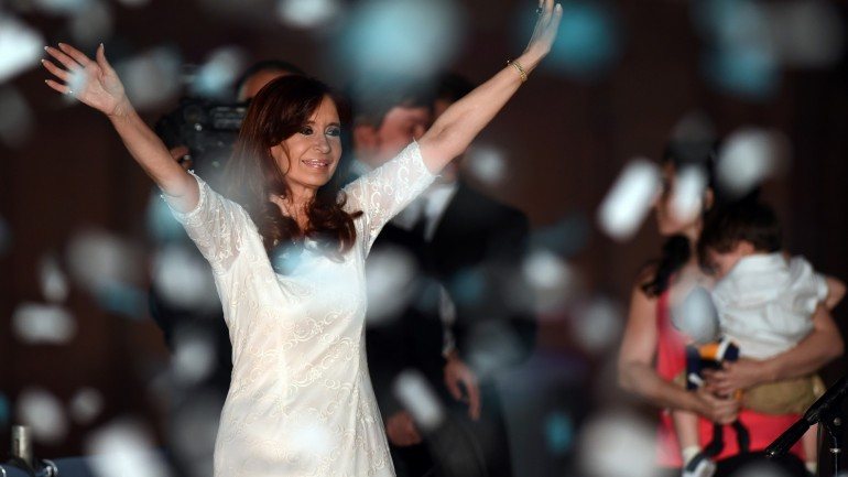 Para a despedida, depois de 12 anos no poder, Cristina Kirchner organizou um comício e discursou para os apoiantes