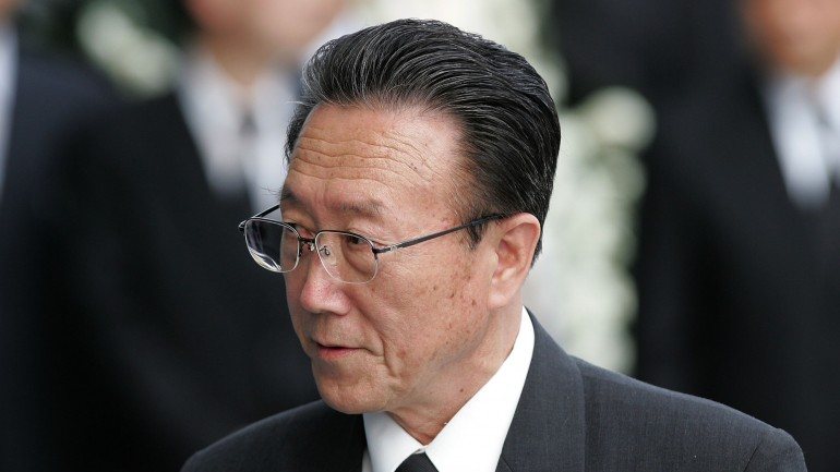 Kim Yang Gon, de 73 anos de idade, era uma das figuras de topo do regime norte-coreano com um papel especialmente importante nas relações com o país vizinho desde a era de Kim Jong Il, atingo líder do país e pai do atual.