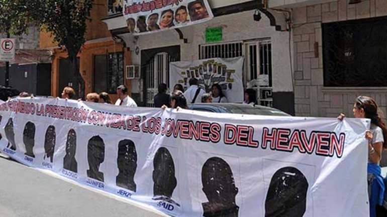 Os crimes dos dois homens, que sequestraram e mataram 13 jovens num bar da Cidade do México, chocou a população local