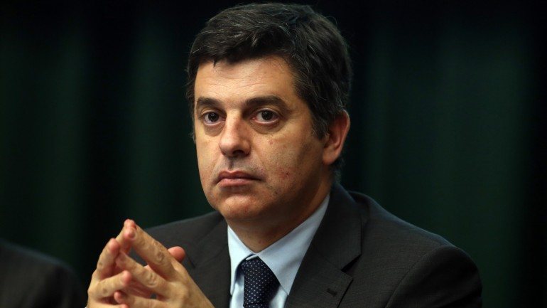 Fonte do Ministério da Economia, liderado por Manuel Caldeira Cabral, diz que os concursos não estão na agenda do executivo
