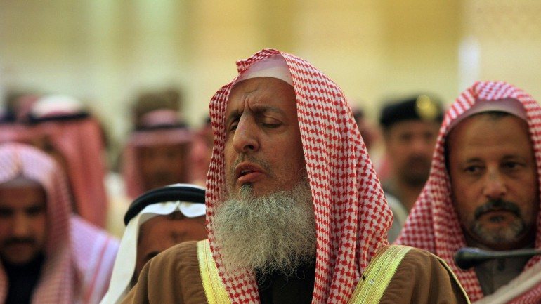 Um Grande Mufti é o líder religioso com maior poder numa cultura sunita, precisamente a que está em maioria na sociedade islâmica da Arábia Saudita