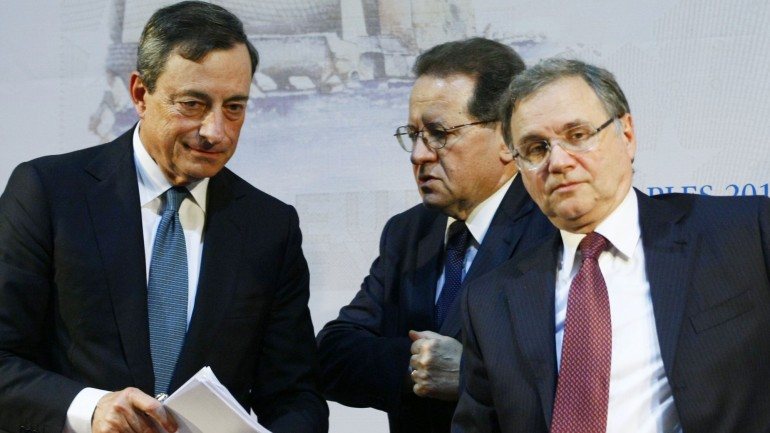 Ignazio Visco, à direita na foto, é o governador do Banco de Itália.