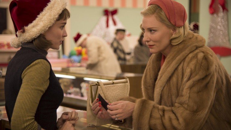 Rooney Mara e Cate Blanchett numa cena de &quot;Carol&quot;, de Todd Haynes